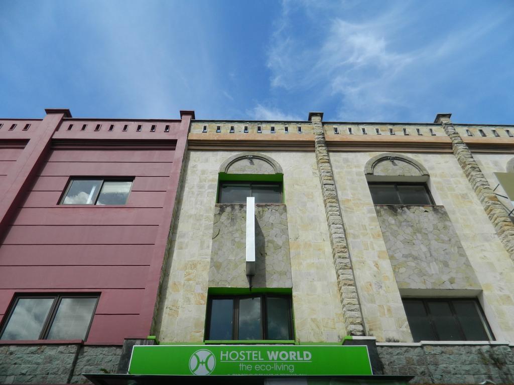 The Eco-Living Hostel Denpasar Exterior foto